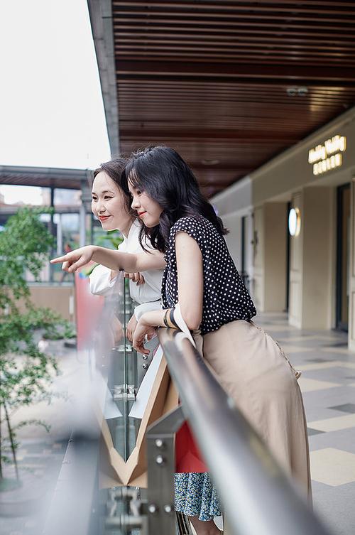 和女生谈天
逛街话题,跟女生聊逛街谈天
话题。 聊天话题 和女生谈天
逛街话题,跟女生聊逛街谈天
话题。 和女生谈天
逛街话题,跟女生聊逛街谈天
话题。 聊天话题